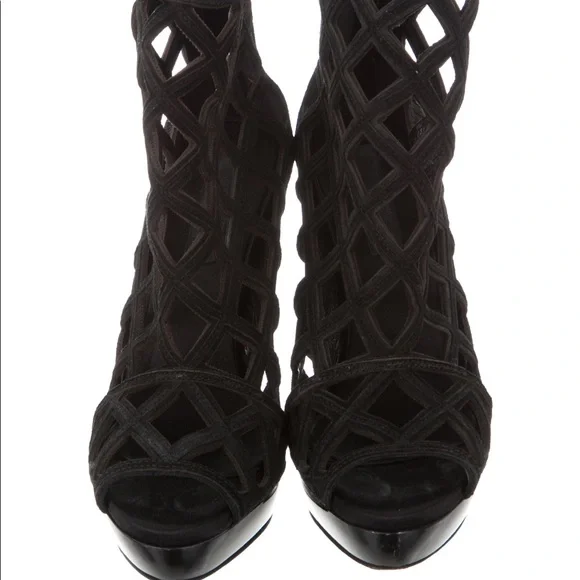 Authentic Burberry pumps - Picture 1 of 5